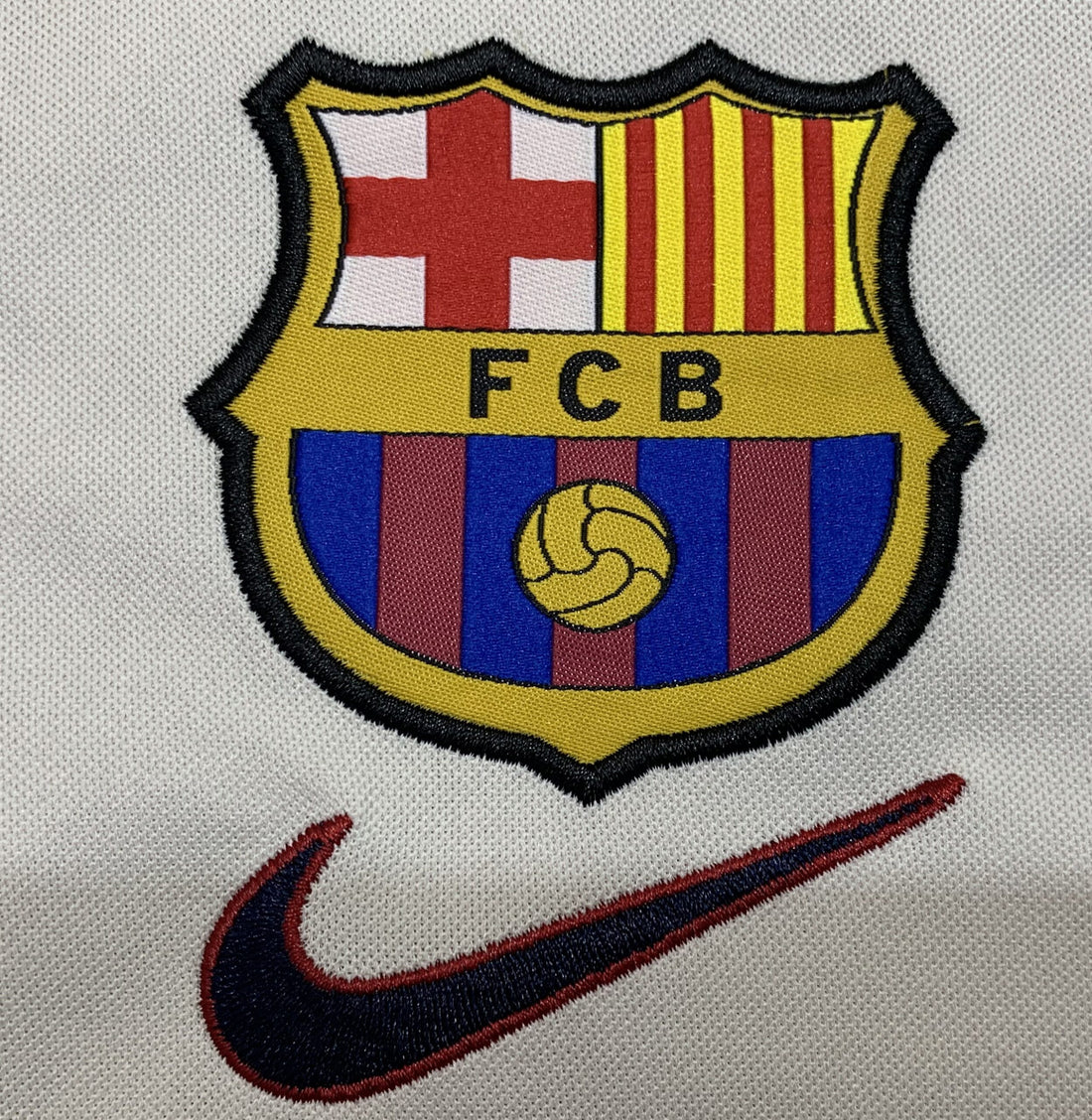 BARCELONA RETRO - 1999 AWAY CREAM